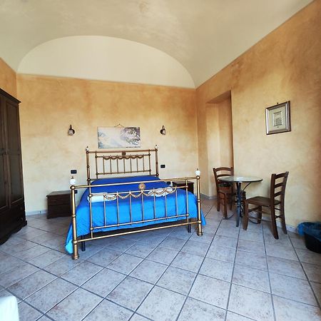 Le Grotte Bed and Breakfast Riposto Eksteriør billede