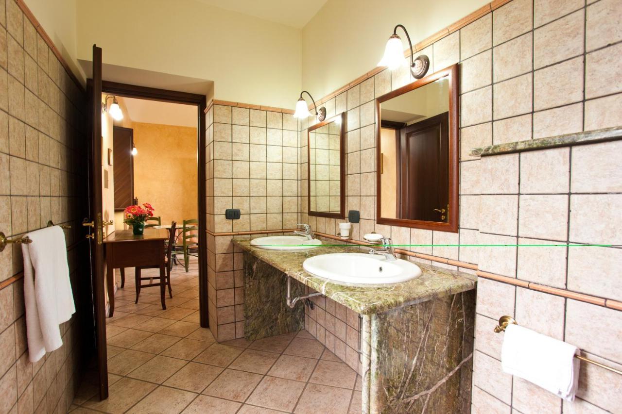 Le Grotte Bed and Breakfast Riposto Værelse billede