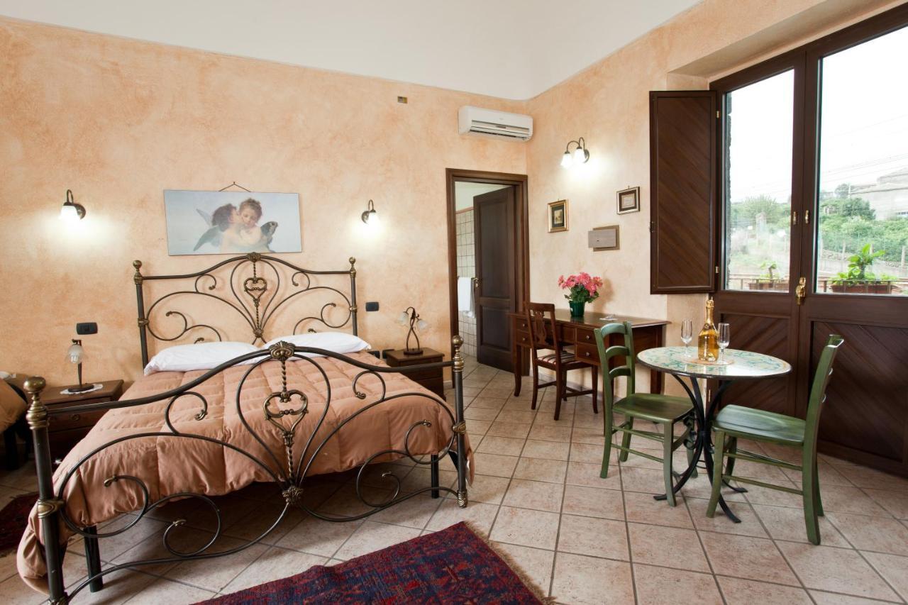 Le Grotte Bed and Breakfast Riposto Eksteriør billede