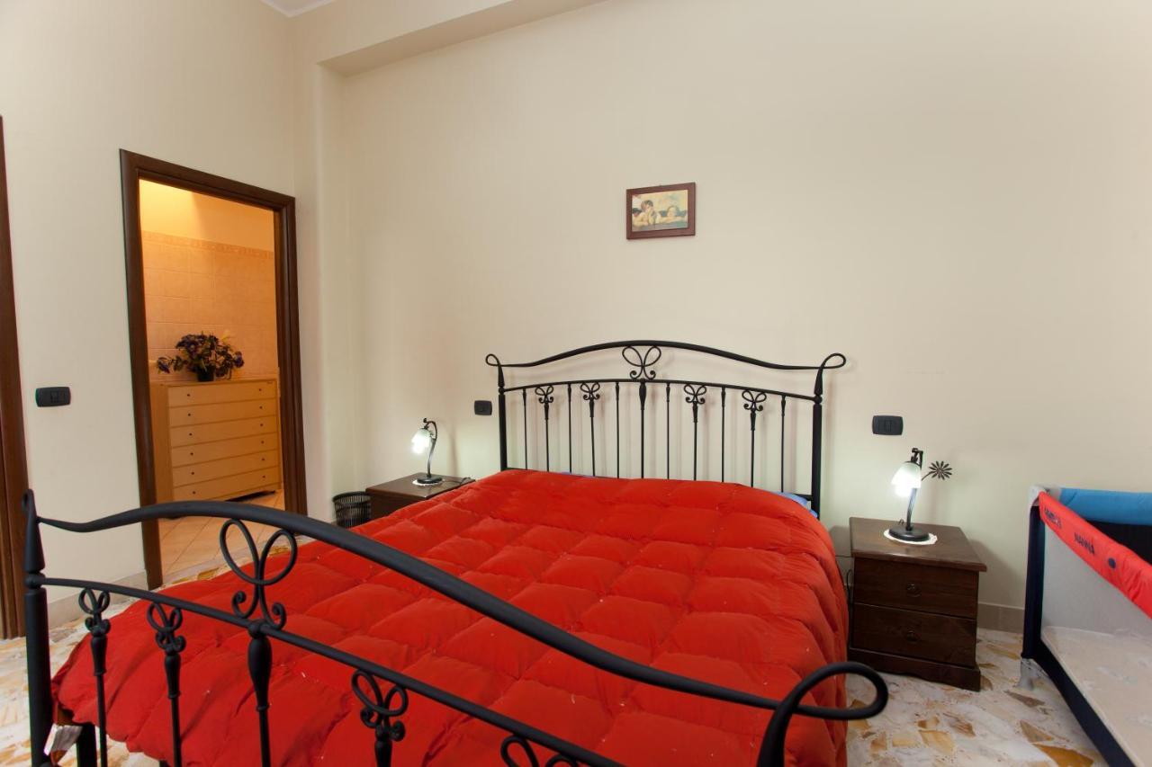 Le Grotte Bed and Breakfast Riposto Eksteriør billede