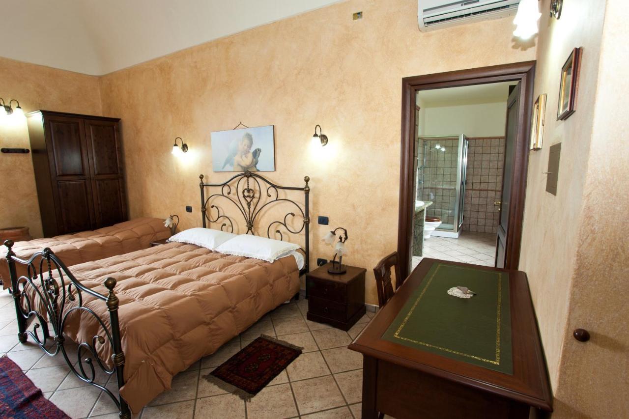 Le Grotte Bed and Breakfast Riposto Eksteriør billede
